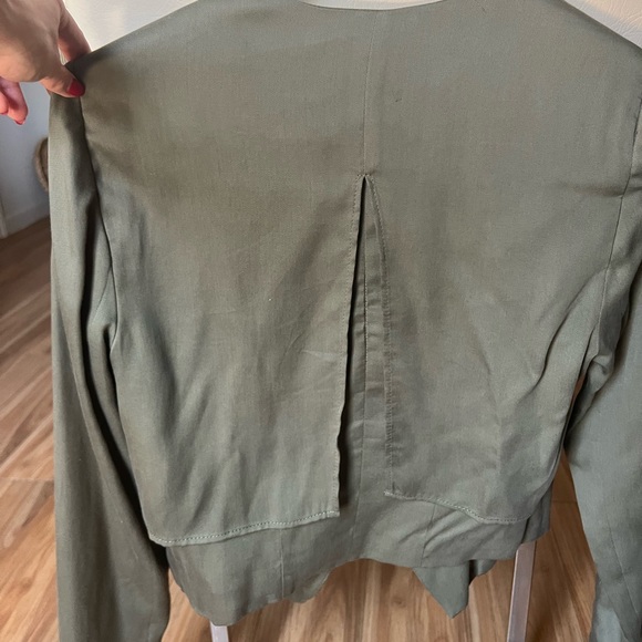 Olive green Cropped Jacket - Picture 3 of 3